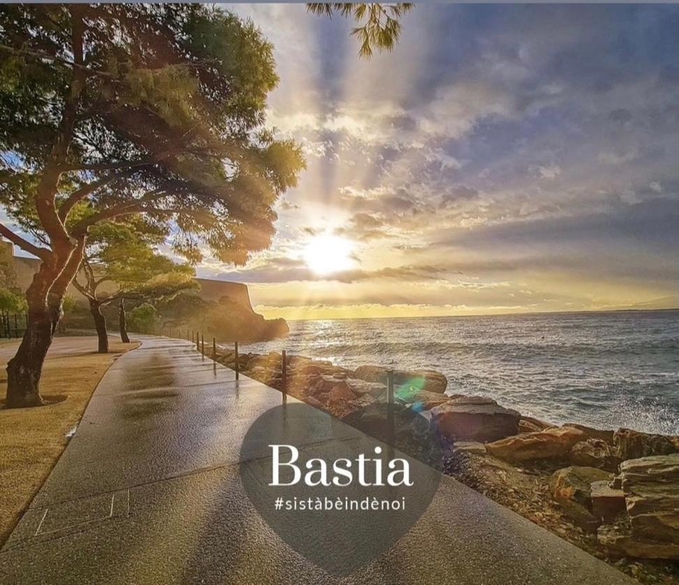 Appartement La CASA DI L'ACQUA au pied de la citadelle à Bastia  Extérieur photo